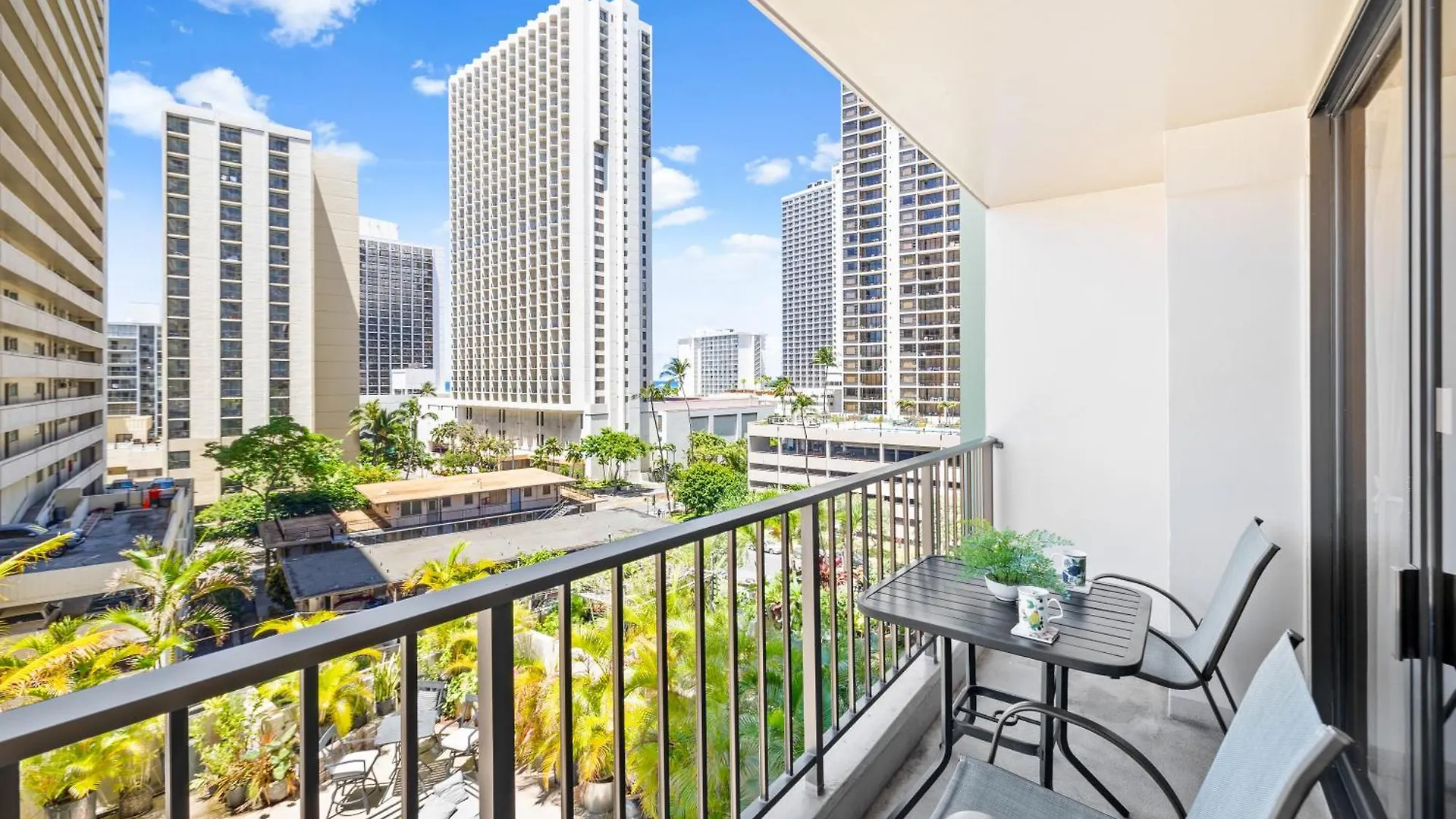 Diamond Head View Close To Waikiki Beach With Parking Honolulu